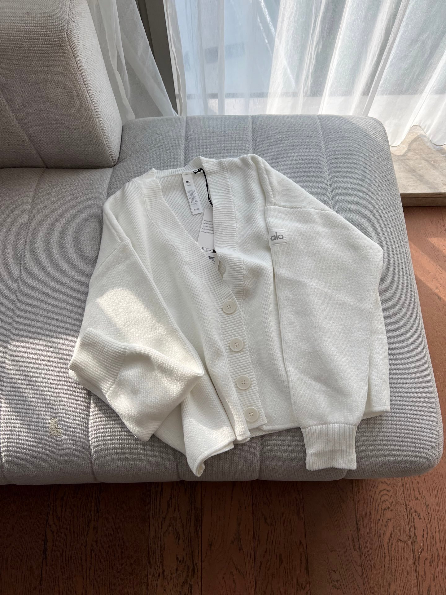Alo Jacket White Black yoga