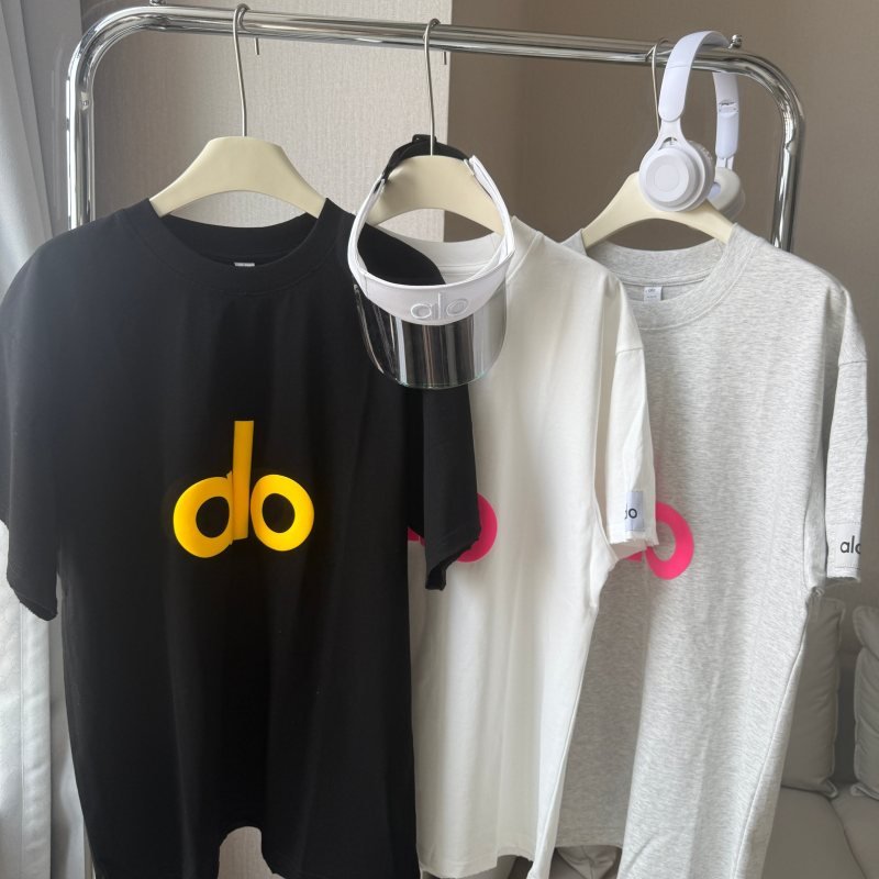 Alo T-shirt Alo yoga 25ss