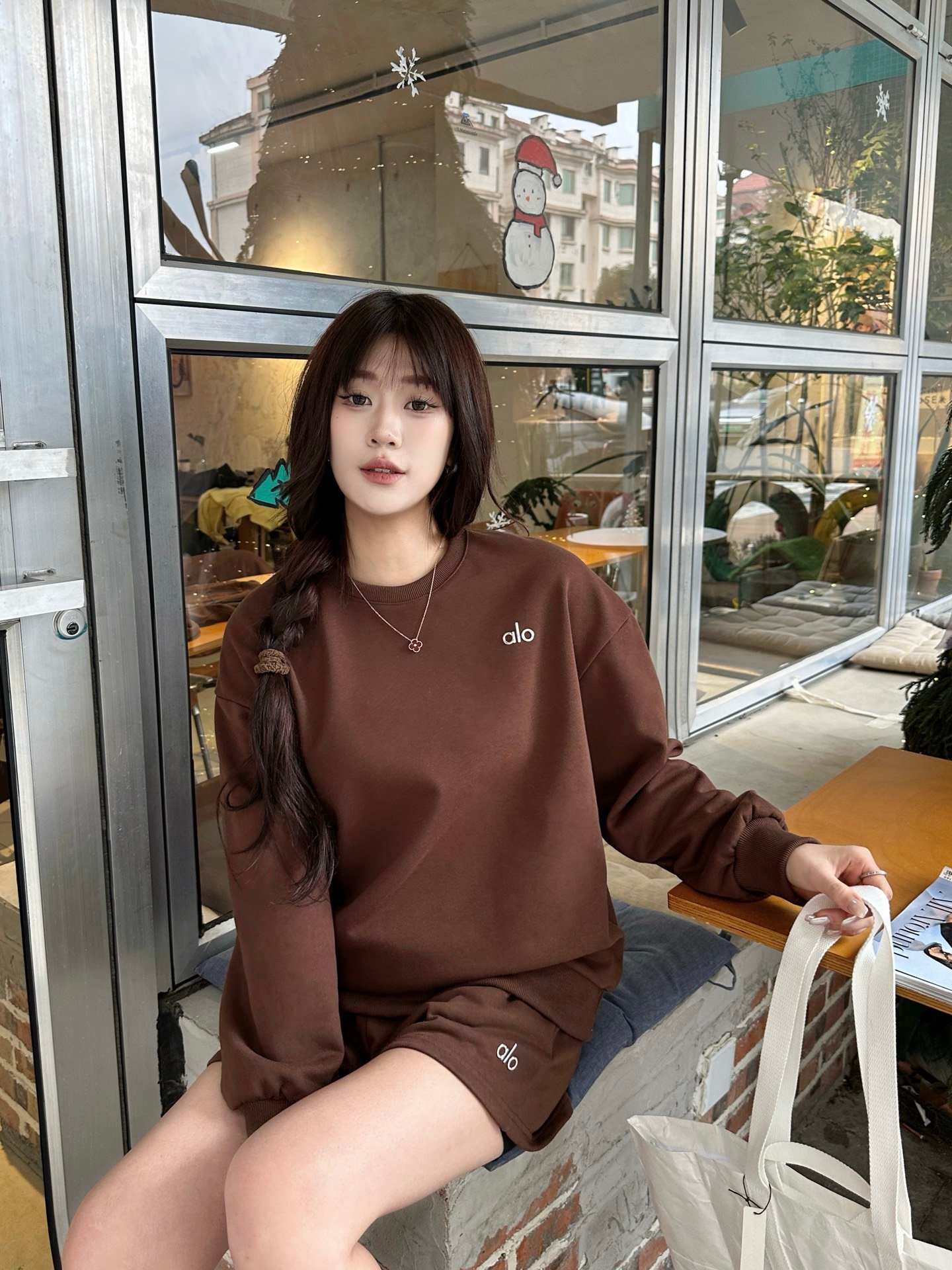 Alo Accolade shorts lounge brown yoga
