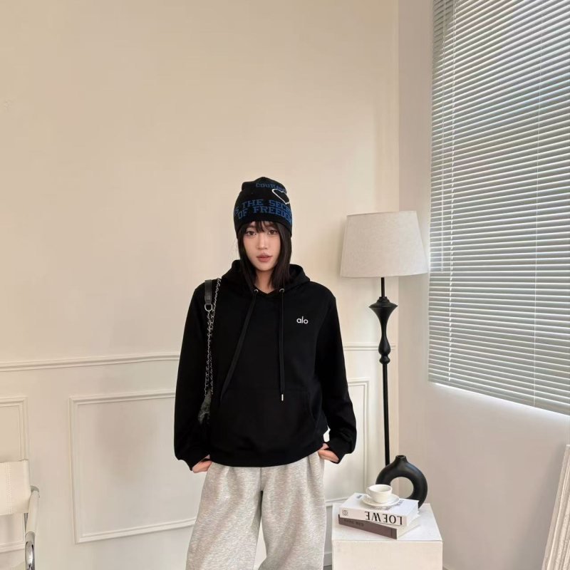Alo Accolade jacket lounge black yoga