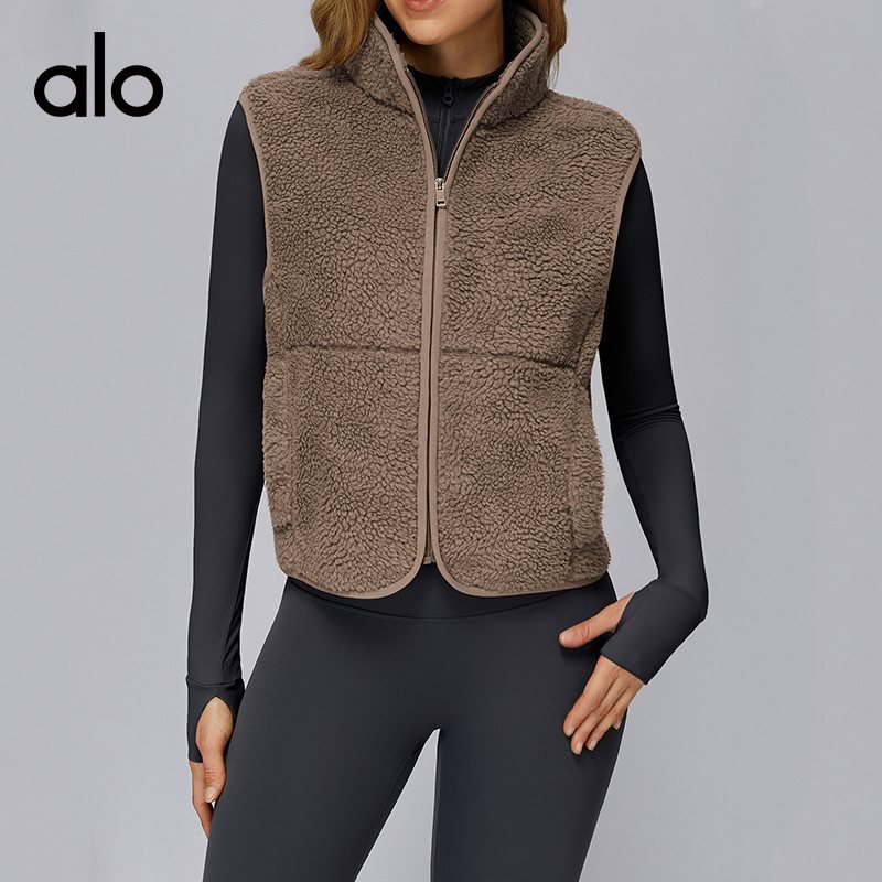 Alo Jacket Review: Style, Fit & Studio-to-Street Wear