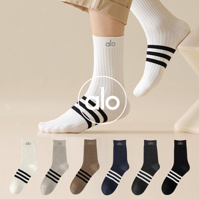 Alo accessories aloyoga autumn new socks mid-calf sports versatile autumn and winter striped high-top stockings wholesale
