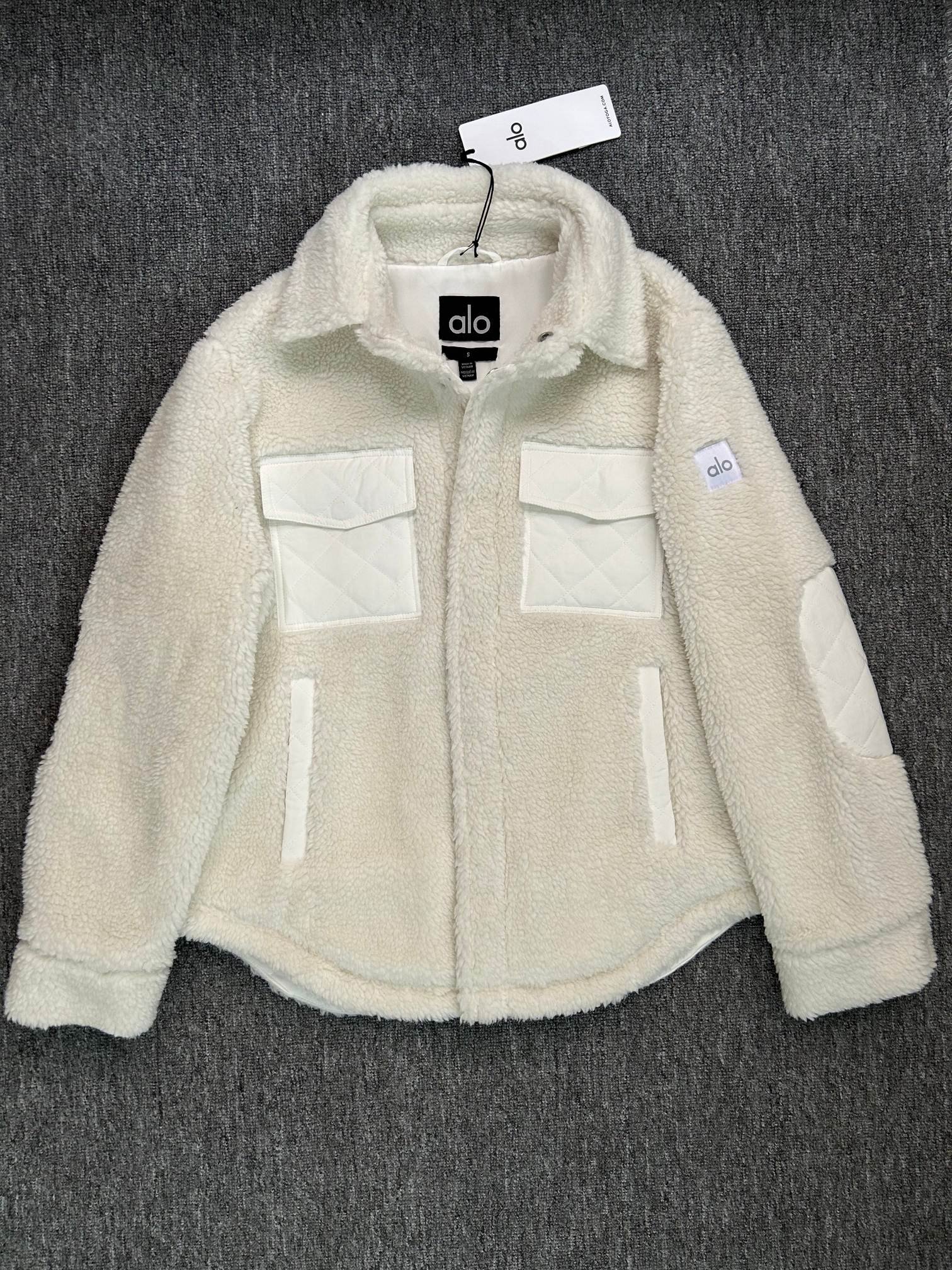 Alo Jacket White yoga