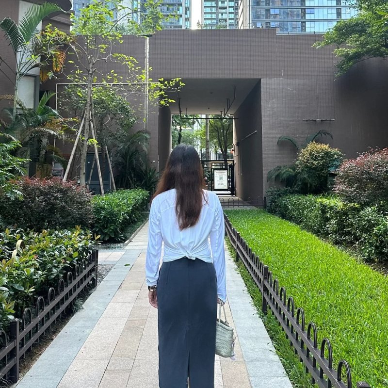 Lululemon Long Sleeve Everyday Light Blue Yoga Top Guide
