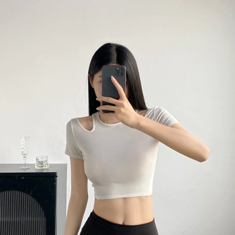 White Lululemon Yoga Tee: Everyday Performance Comfort