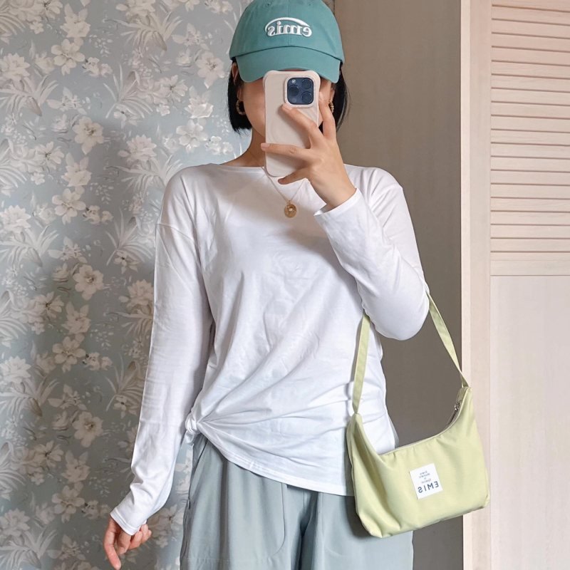 Lululemon Everyday Long Sleeve White Yoga Tee: Fit & Style