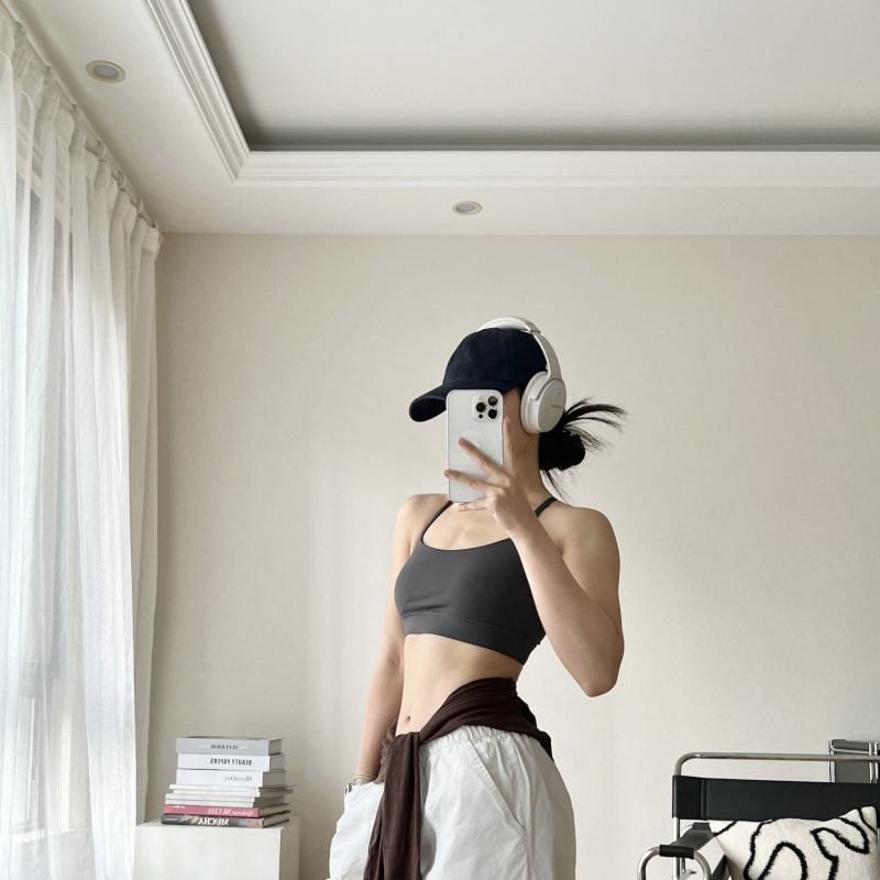Lululemon Flow Y sports bra yoga dark gray