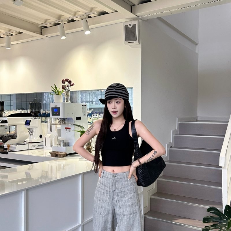 Alo tank everyday black yoga