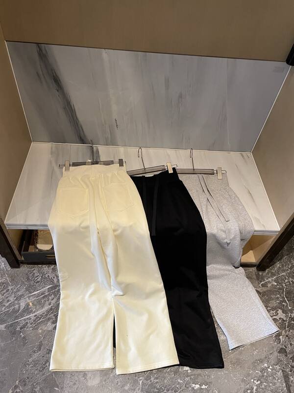 Alo Accolade men s bottoms lounge cream black and heather gray