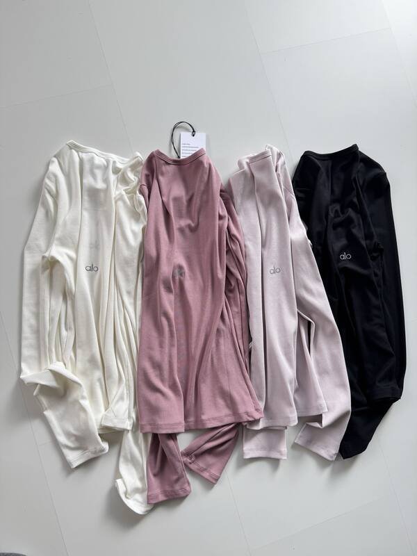Alo Ribbed Modal Manica lunga manica lunga per tutti i giorni multicolor