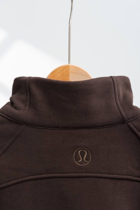 Lululemon Scuba jacket lounge dark brown yoga