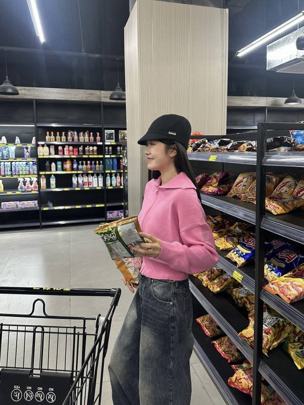 Alo long sleeve lounge pink yoga