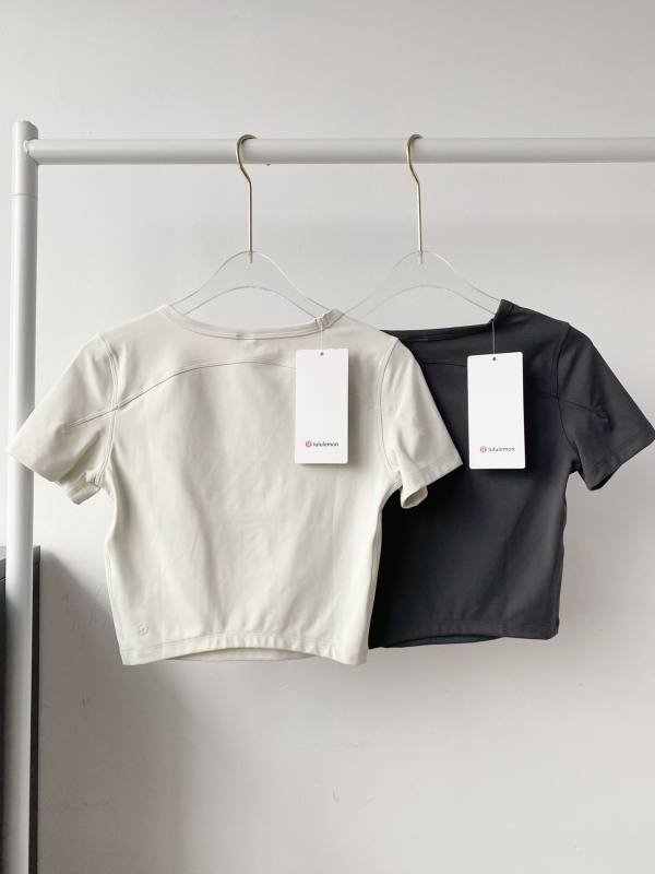 Lululemon Get Centred t-shirt yoga gray