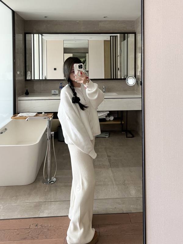 Alo Accolade chaqueta salón marfil