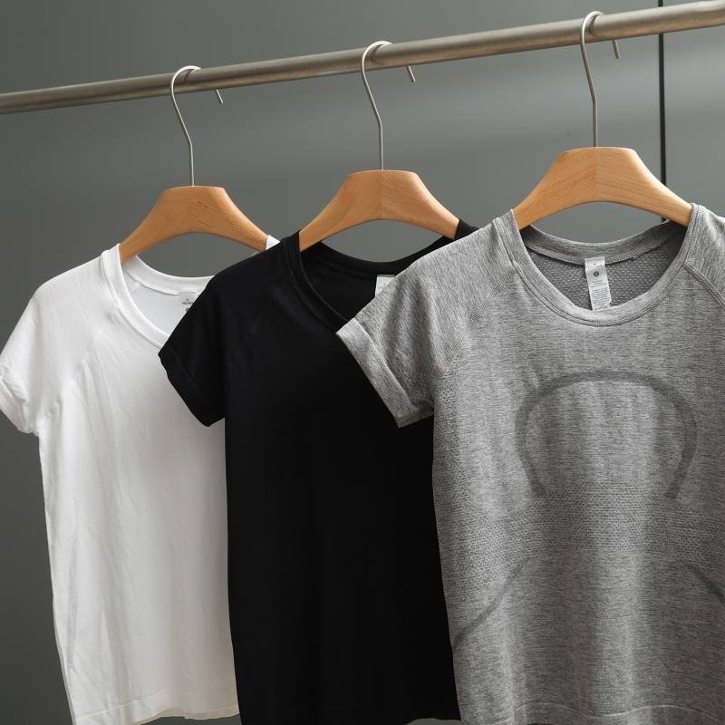Camiseta Lululemon Swiftly Tech gris