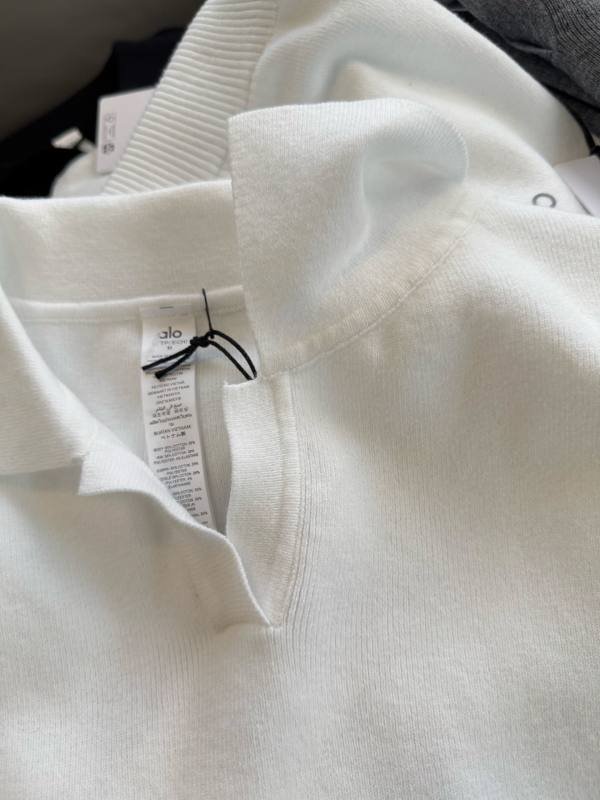 Alo long sleeve lounge white yoga