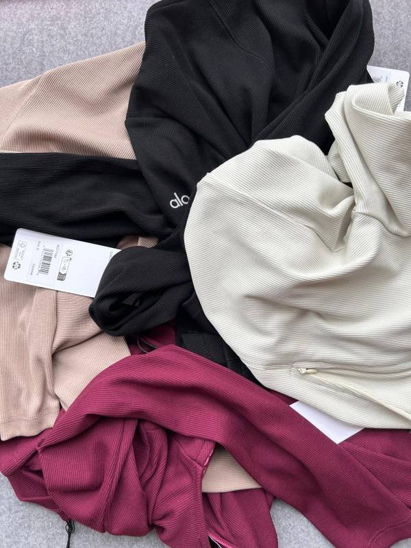 Alo long sleeve everyday cream yoga