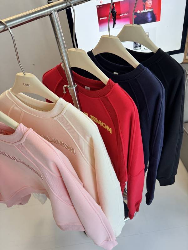 Lululemon Scuba lounge manga larga rosa