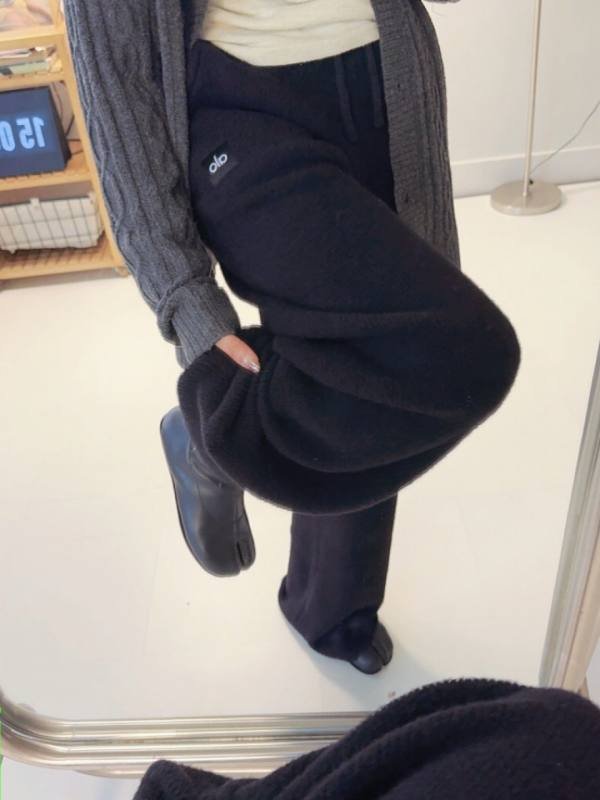 Alo men s bottoms lounge black yoga