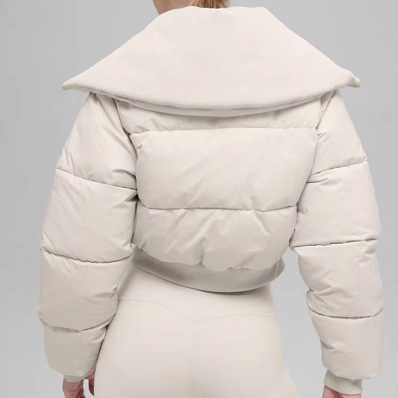 Alo Jacket Official website model picture beige yoga
