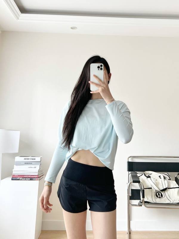 Lululemon Back In Action long sleeve everyday light blue