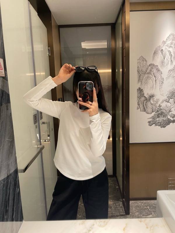 Lululemon long sleeve everyday white yoga