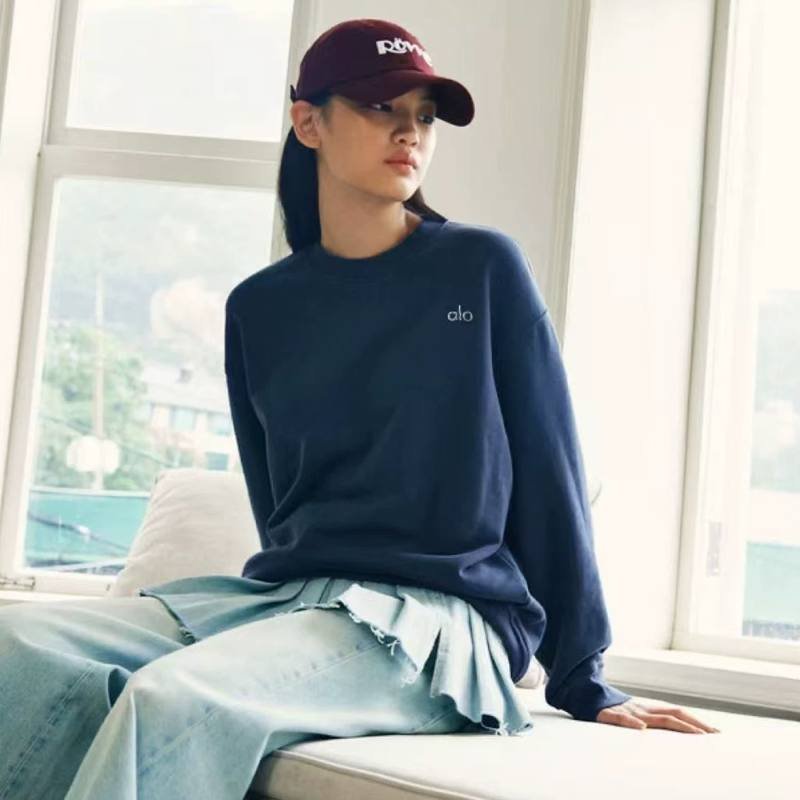 Alo long sleeve lounge navy blue yoga