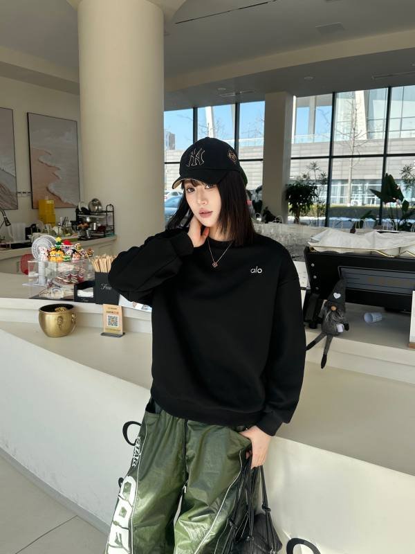 Alo Long sleeve alo Women s