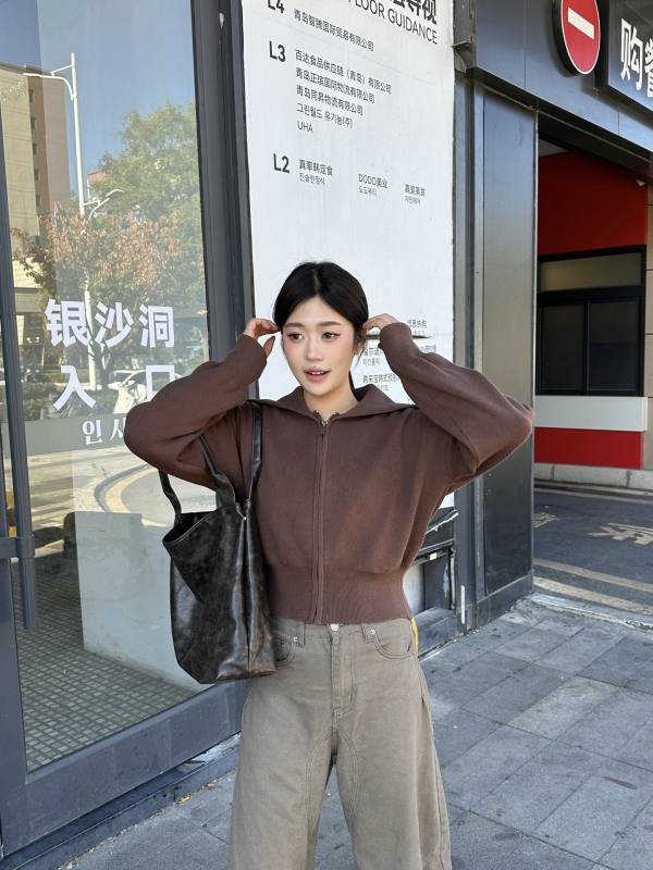 Alo long sleeve everyday brown
