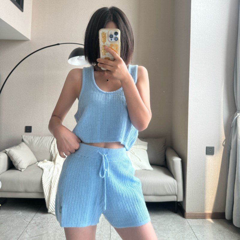 Alo shorts lounge light blue yoga