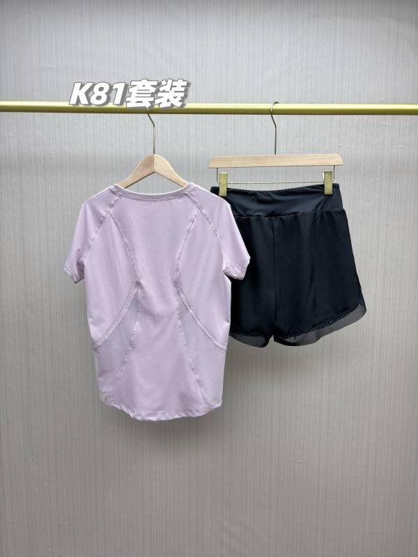 Camiseta Lululemon entrenamiento rosa claro
