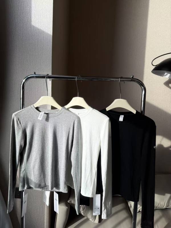 Alo long sleeve everyday gray yoga