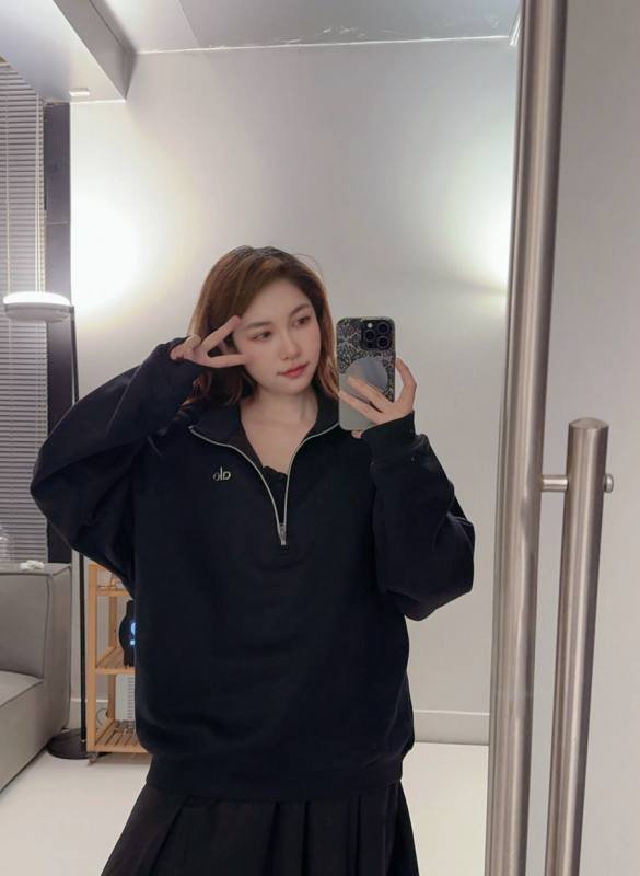 Alo Long sleeve BLACK yoga