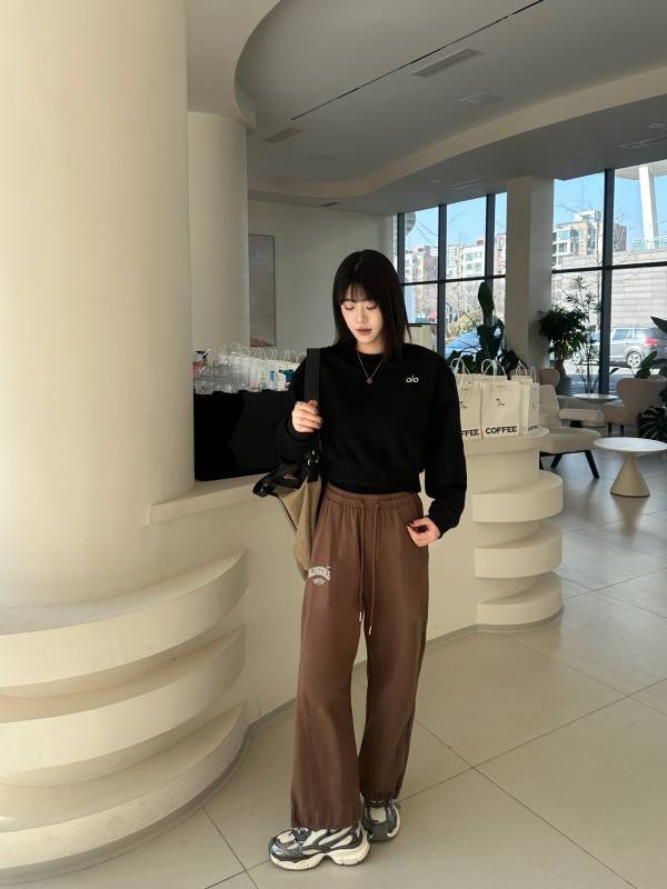 Alo Long sleeve alo yoga