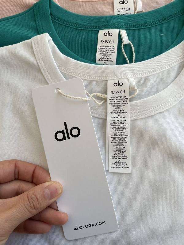 Alo T-shirt Detailed drawing yoga