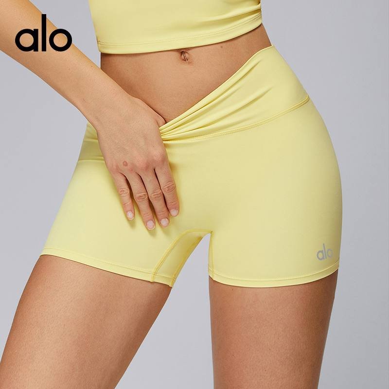 Alo pantaloncini yoga gialli