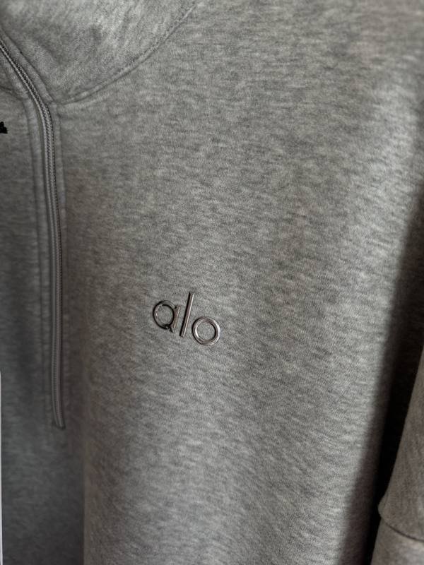 Alo long sleeve lounge gray yoga