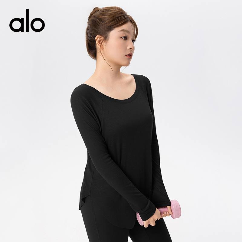 Alo long sleeve yoga light gray