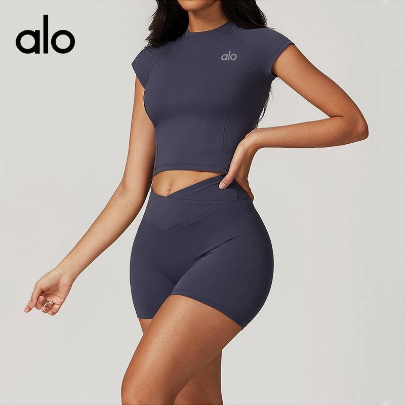 Alo t-shirt studio brown and cream yoga