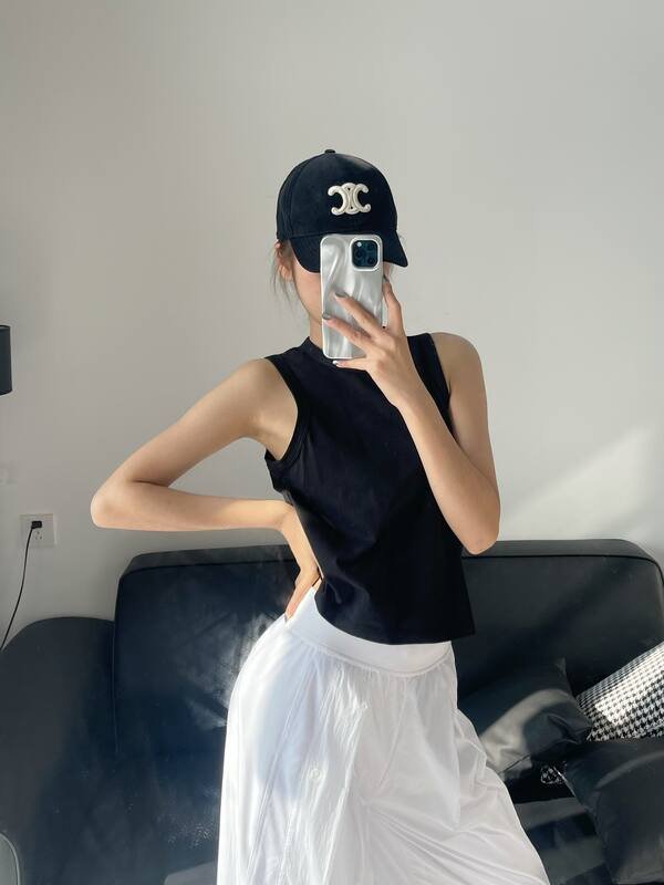 Lululemon Classic-Fit tank everyday black