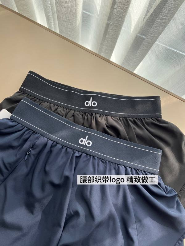 Alo shorts run black and navy yoga
