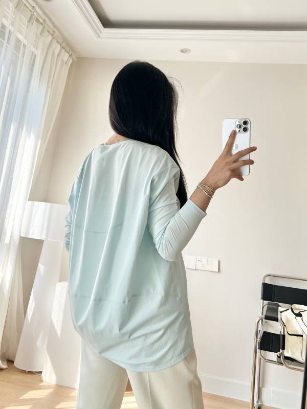 Lululemon Back In Action long sleeve everyday light blue