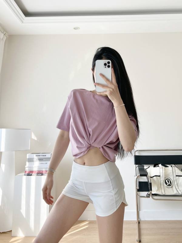 Lululemon Back In Action t-shirt everyday pink