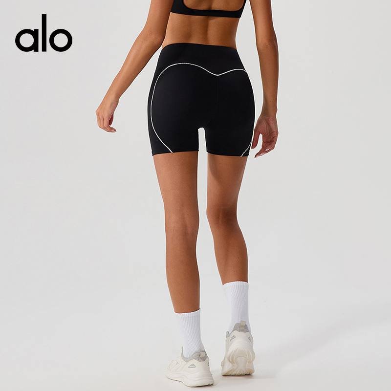 Alo shorts training red yoga