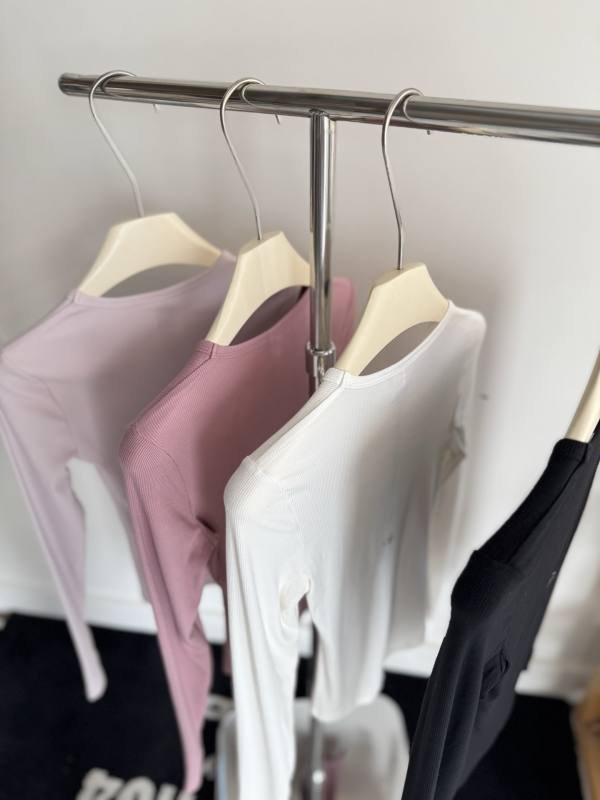 Alo long sleeve everyday light pink dusty rose ivory black