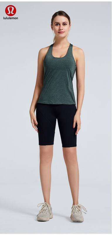 Lululemon tanque yoga negro