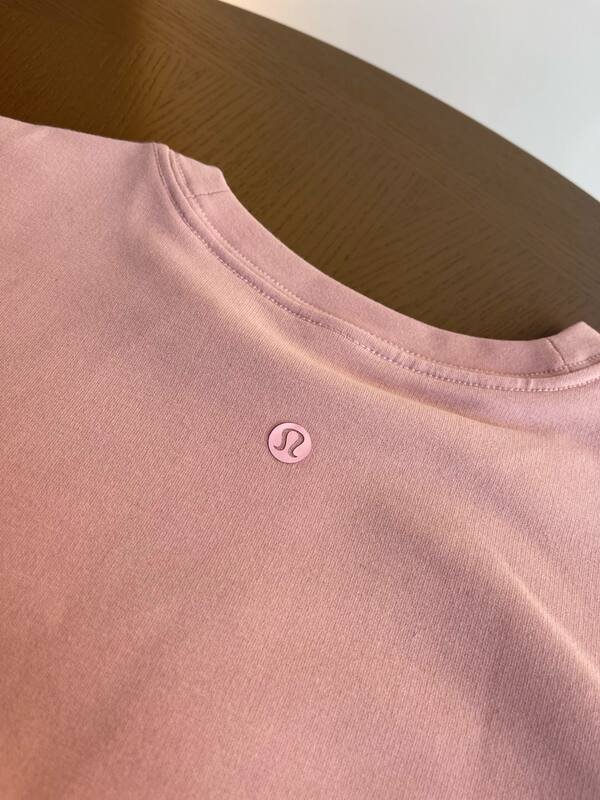 Lululemon lounge manches longues rose