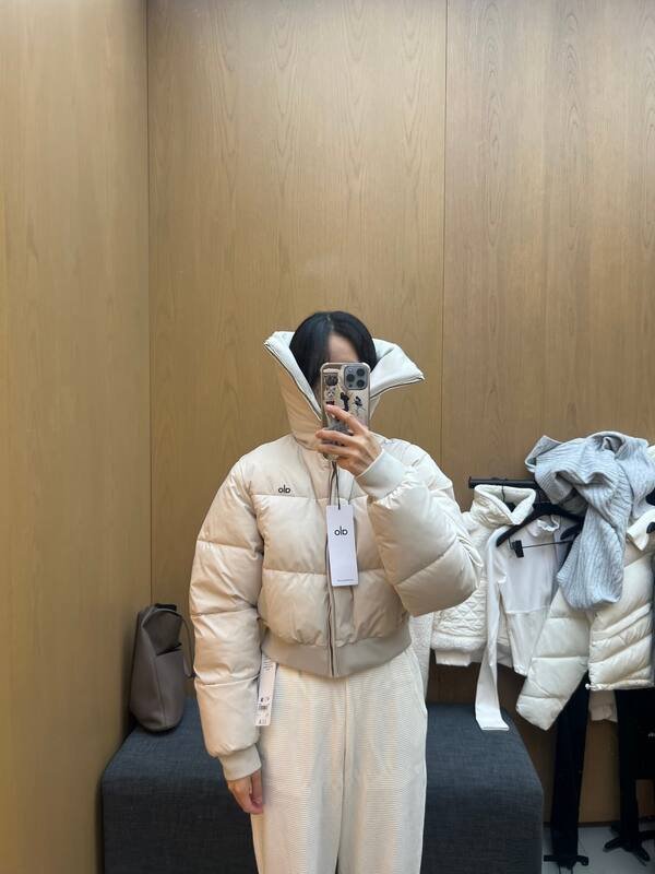 Alo jacket everyday beige