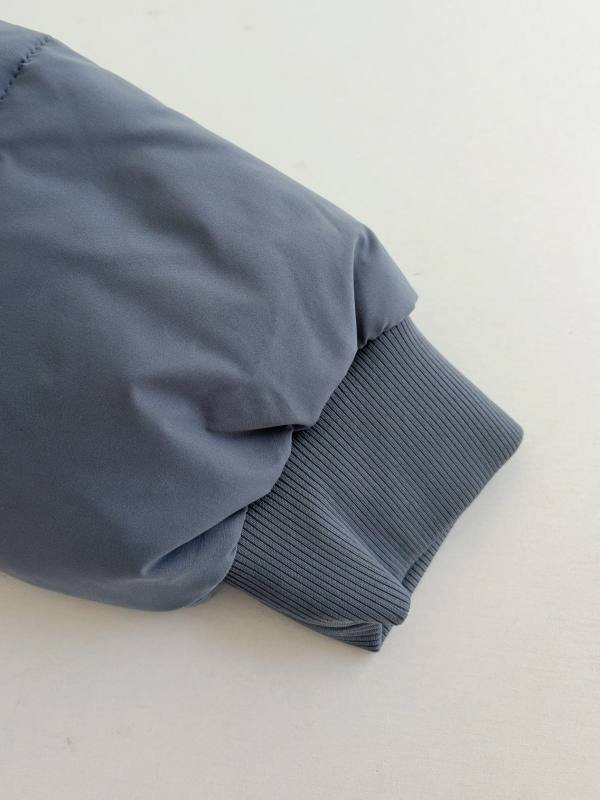 Chaqueta Alo todos los dias azul claro.