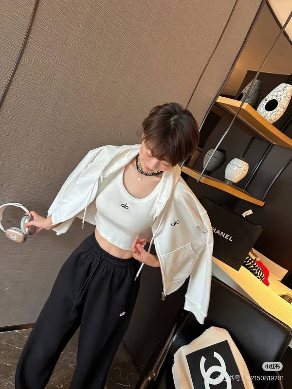 Alo tank everyday white